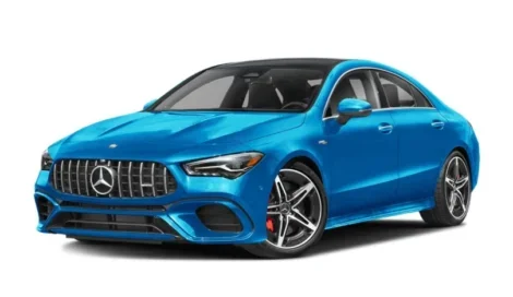 Alquiler de Mercedes-AMG CLA 45 (Automático, 2.1 L Gasolina) en Alicante