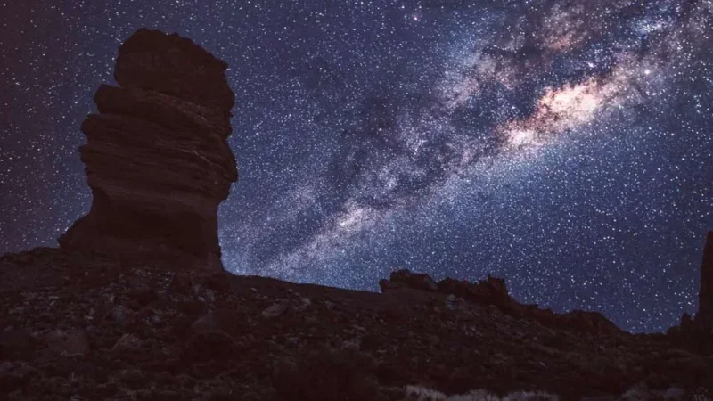 Una noche bajo el cielo de Tenerife: Experimente las famosas oportunidades de observación de estrellas de la isla