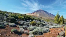 Explorando la majestuosa belleza y significado del Monte Teide en Tenerife