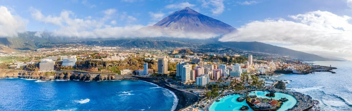 Puerto de la Cruz: Una encantadora mezcla de historia, belleza natural y vibrante cultura