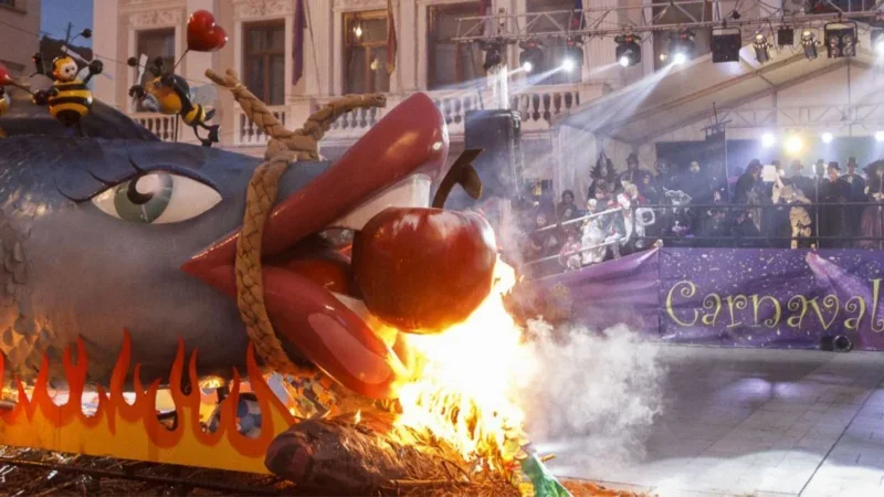 El Carnaval de Santa Cruz de Tenerife: Una explosión de color y cultura